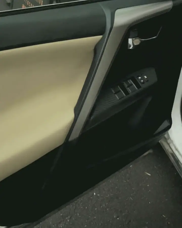 The same Toyota RAV4 floor, clean, after